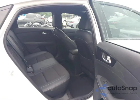 2024 Kia Forte Gt-Line z USA, uszkodzony, nr VIN 3KPF54AD2RE774596